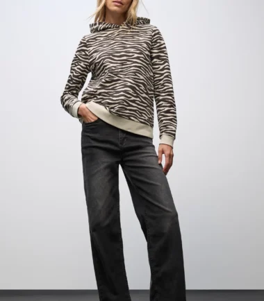 street one cream and brown hoodie