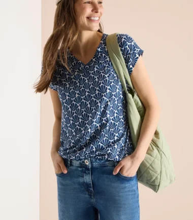 Cecil navy,white T-shirt with V-neck and shell print