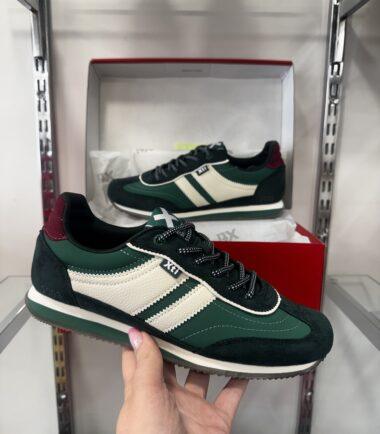 XTI green trainers