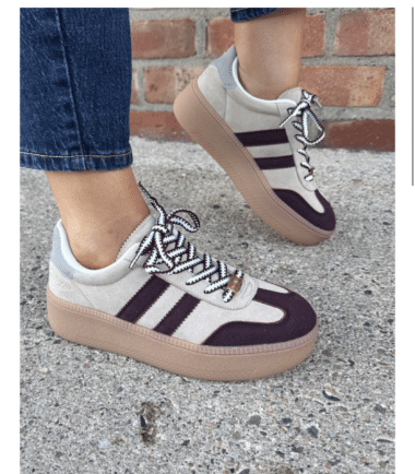 lloyd and pryce Beige and white trainers